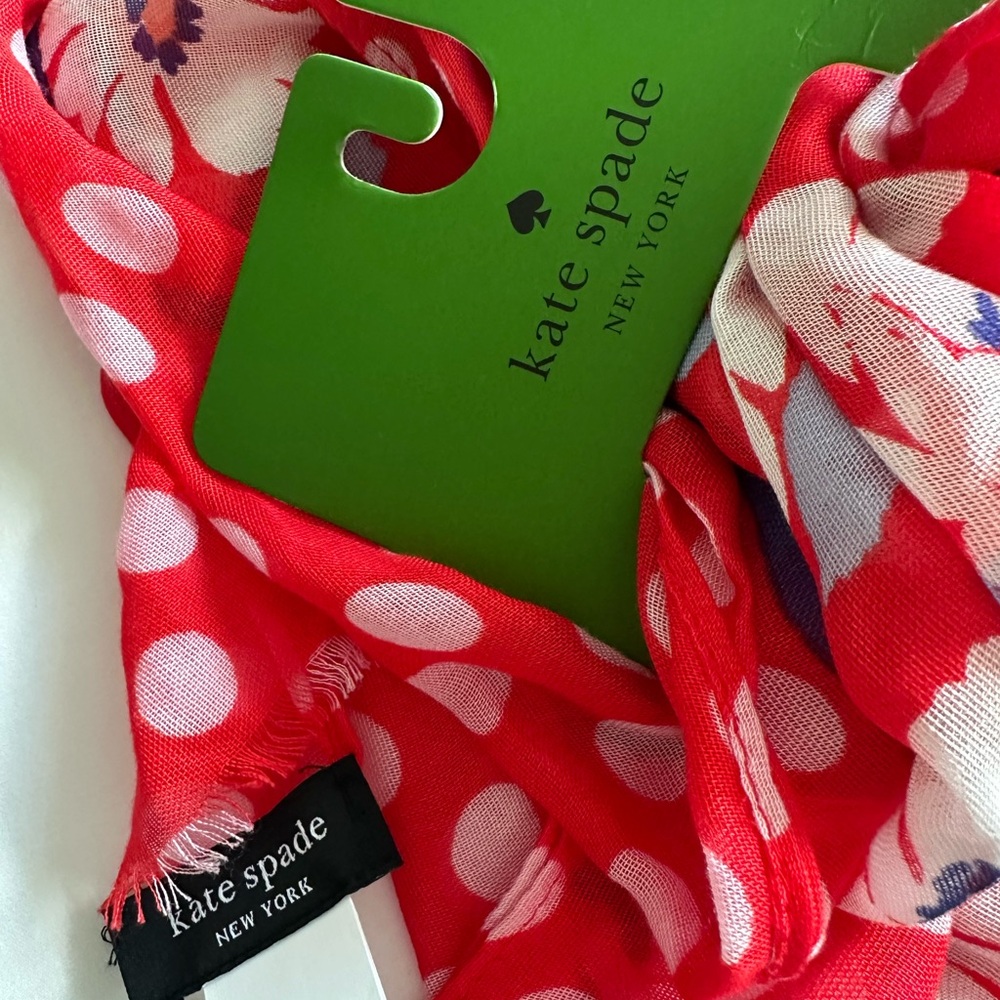 Kate Spade springtime floral red, blue and white oblong scarf 🧣 NWT. - Picture 8 of 8